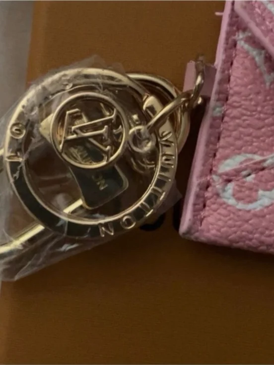 Pink Key/Card Holder Luxury Mini Monogram Logo Full Inclusion W/Box & Dustbag - Picture 3 of 4